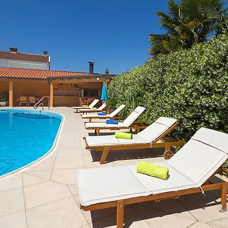 Appartement Veli Maj 1448 *